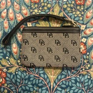 Dooney & Bourke signature pattern wristlet